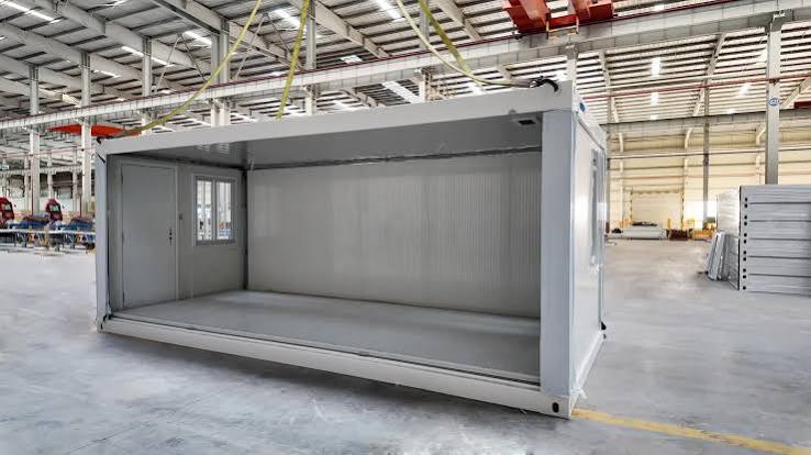 Z folding container house